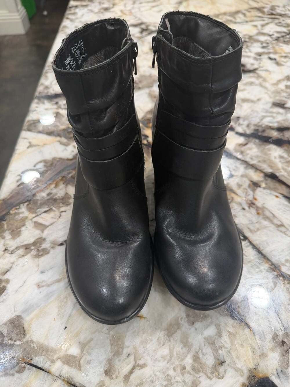 Hotter Danville Boots Size 7.5 Black Leather Ankle Buckle